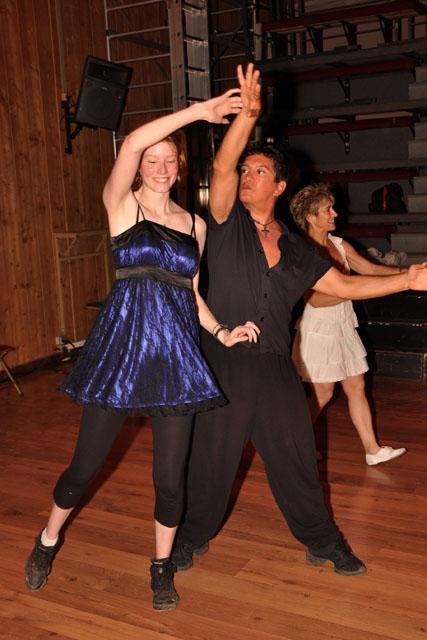 min 2011 04 24 station danse 217